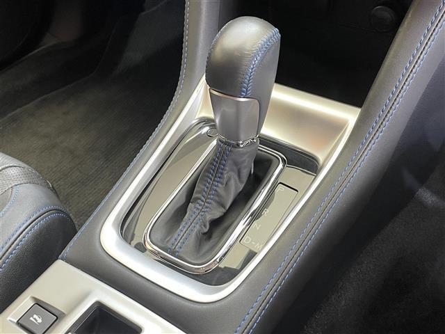 レヴォーグ １．６ＧＴ－Ｓアイサイト　４ＷＤ　本革シート　ビルシュタインダンパー　アイサイトＶｅｒ．３　アドバンスドセイフティパッケージ　パドルシフト　パワーシート　シートヒーター　純正ナビ　エンジンスターター（20枚目）