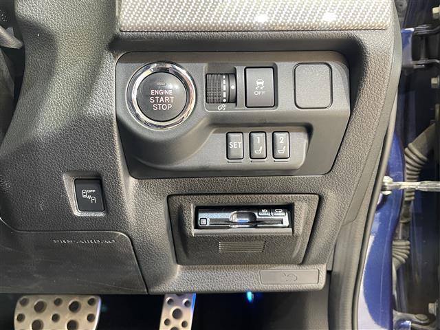 レヴォーグ １．６ＧＴ－Ｓアイサイト　４ＷＤ　本革シート　ビルシュタインダンパー　アイサイトＶｅｒ．３　アドバンスドセイフティパッケージ　パドルシフト　パワーシート　シートヒーター　純正ナビ　エンジンスターター（21枚目）