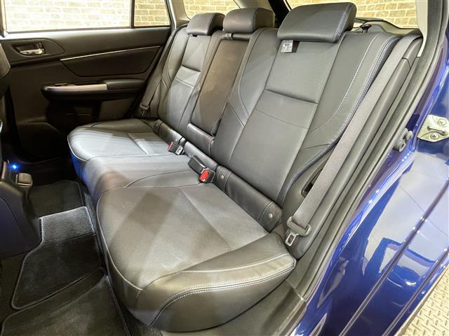 レヴォーグ １．６ＧＴ－Ｓアイサイト　４ＷＤ　本革シート　ビルシュタインダンパー　アイサイトＶｅｒ．３　アドバンスドセイフティパッケージ　パドルシフト　パワーシート　シートヒーター　純正ナビ　エンジンスターター（28枚目）