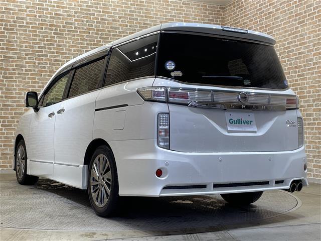 エルグランド ライダー　黒本革シート　４ＷＤ　両側パワースライドドア　レザーシート　アラウンドビューモニター　オートバックドア　インテリジェントクルーズコントロール　エマージェンシーブレーキ　コーナーセンサー　パワーシート　シートヒーター（34枚目）