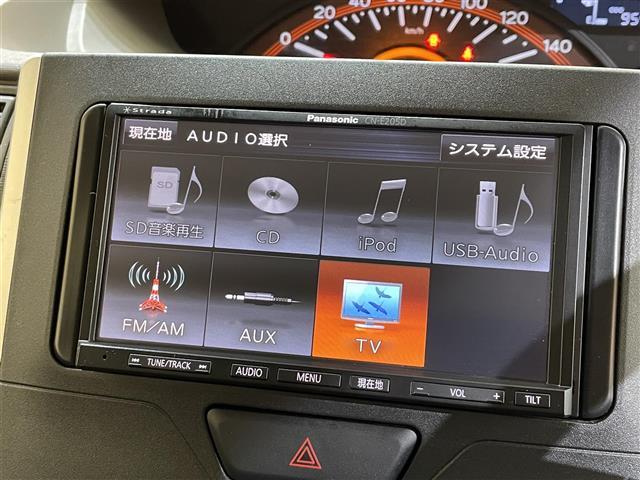 タント L 4WD 横滑り防止装置 アイドリングストップ ロールサンシェード フロントベンチシート ストラーダナビ ワンセグTV ETC マニュアルエアコン(8枚目)