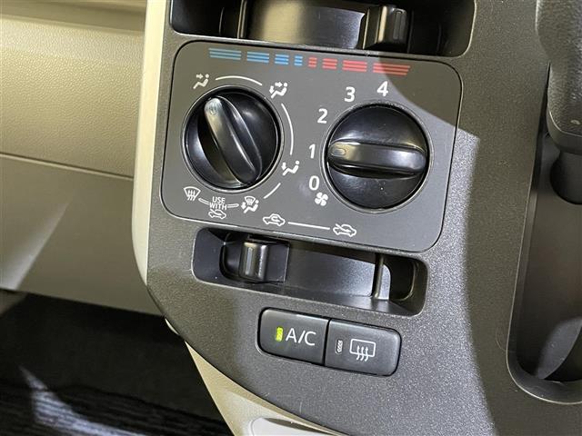 タント L 4WD 横滑り防止装置 アイドリングストップ ロールサンシェード フロントベンチシート ストラーダナビ ワンセグTV ETC マニュアルエアコン(9枚目)