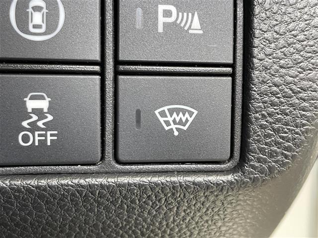 ヴェゼル ｅ：ＨＥＶ　Ｚ　４ＷＤ　マルチビューカメラシステム　プレミアムオーディオ　ハンズフリーアクセステールゲート　ホンダセンシング　ヒルディセントコントロール　ワイヤレス充電　パーキングセンサー　ＬＥＤヘッドライト（12枚目）