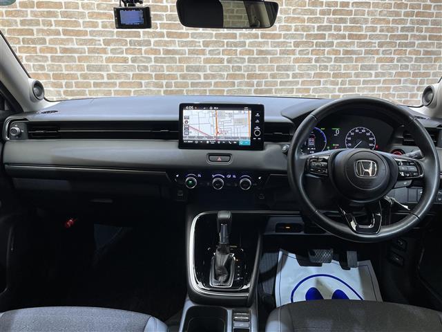 ヴェゼル ｅ：ＨＥＶ　Ｚ　４ＷＤ　マルチビューカメラシステム　プレミアムオーディオ　ハンズフリーアクセステールゲート　ホンダセンシング　ヒルディセントコントロール　ワイヤレス充電　パーキングセンサー　ＬＥＤヘッドライト（13枚目）