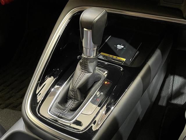 ヴェゼル ｅ：ＨＥＶ　Ｚ　４ＷＤ　マルチビューカメラシステム　プレミアムオーディオ　ハンズフリーアクセステールゲート　ホンダセンシング　ヒルディセントコントロール　ワイヤレス充電　パーキングセンサー　ＬＥＤヘッドライト（21枚目）