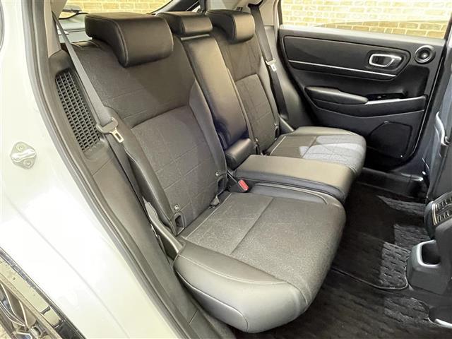 ヴェゼル ｅ：ＨＥＶ　Ｚ　４ＷＤ　マルチビューカメラシステム　プレミアムオーディオ　ハンズフリーアクセステールゲート　ホンダセンシング　ヒルディセントコントロール　ワイヤレス充電　パーキングセンサー　ＬＥＤヘッドライト（26枚目）