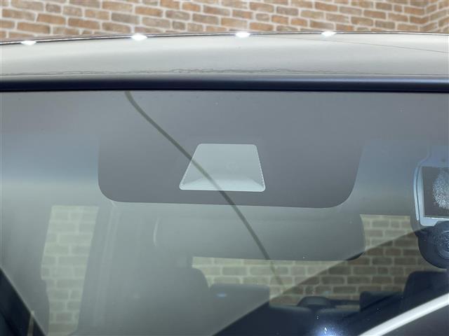 Ｎ－ＢＯＸ Ｇ・Ｌターボホンダセンシング　ワンオーナー　４ＷＤ　ターボ　両側パワースライドドア（左側ハンズフリー機能付き）　パドルシフト　シートヒーター　ホンダセンシング　ルーフコンソール　純正ナビ　フルセグＴＶ　ＬＥＤヘッドランプ（2枚目）