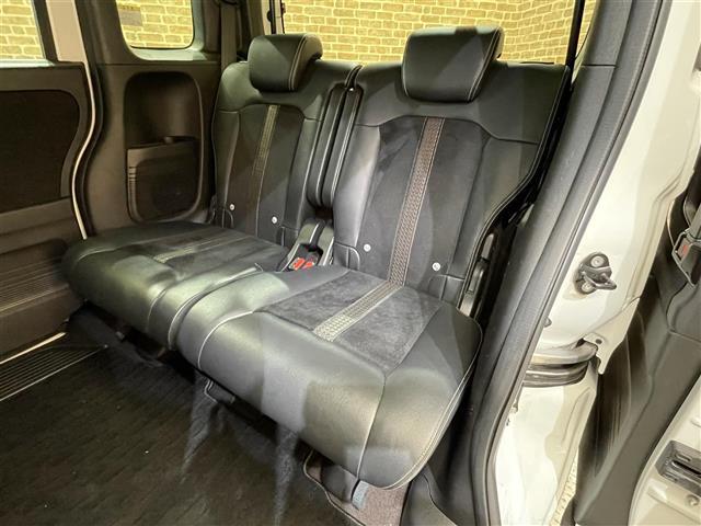 Ｎ－ＢＯＸ Ｇ・Ｌターボホンダセンシング　ワンオーナー　４ＷＤ　ターボ　両側パワースライドドア（左側ハンズフリー機能付き）　パドルシフト　シートヒーター　ホンダセンシング　ルーフコンソール　純正ナビ　フルセグＴＶ　ＬＥＤヘッドランプ（28枚目）