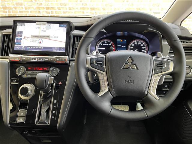 デリカＤ：５ シャモニー　登録済未使用車　特別仕様車　４ＷＤ　マルチアラウンドモニター　純正アクセサリーＡＬＰＩＮＥ製ナビ　ｅ－Ａｓｓｉｓｔ　撥水機能付き専用シート　エレクトリックテールゲート　パワーシート　シートヒーター（14枚目）