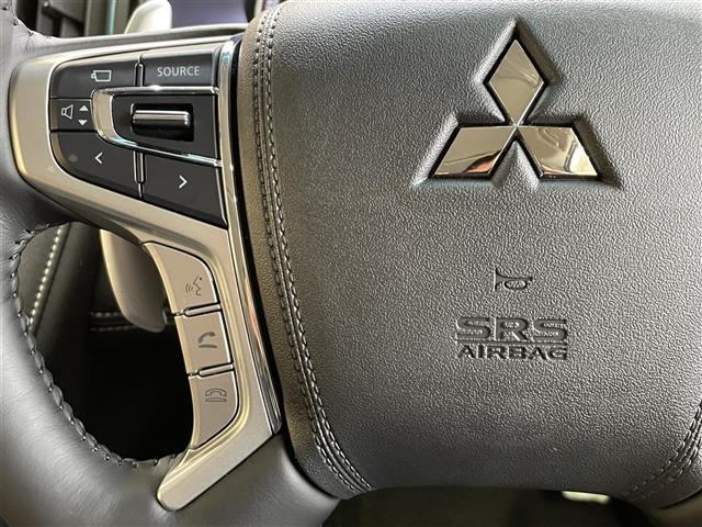 デリカＤ：５ シャモニー　登録済未使用車　特別仕様車　４ＷＤ　マルチアラウンドモニター　純正アクセサリーＡＬＰＩＮＥ製ナビ　ｅ－Ａｓｓｉｓｔ　撥水機能付き専用シート　エレクトリックテールゲート　パワーシート　シートヒーター（16枚目）