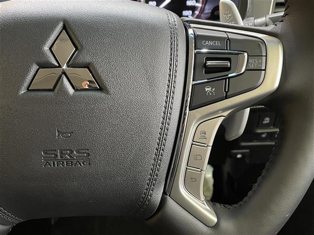 デリカＤ：５ シャモニー　登録済未使用車　特別仕様車　４ＷＤ　マルチアラウンドモニター　純正アクセサリーＡＬＰＩＮＥ製ナビ　ｅ－Ａｓｓｉｓｔ　撥水機能付き専用シート　エレクトリックテールゲート　パワーシート　シートヒーター（17枚目）