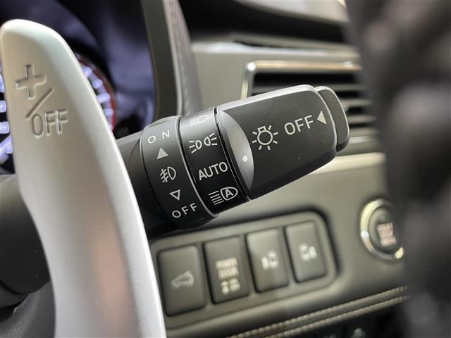 デリカＤ：５ シャモニー　登録済未使用車　特別仕様車　４ＷＤ　マルチアラウンドモニター　純正アクセサリーＡＬＰＩＮＥ製ナビ　ｅ－Ａｓｓｉｓｔ　撥水機能付き専用シート　エレクトリックテールゲート　パワーシート　シートヒーター（19枚目）