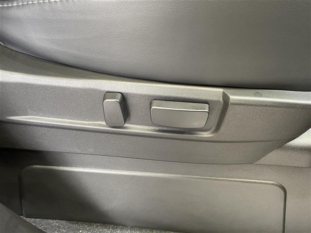 デリカＤ：５ シャモニー　登録済未使用車　特別仕様車　４ＷＤ　マルチアラウンドモニター　純正アクセサリーＡＬＰＩＮＥ製ナビ　ｅ－Ａｓｓｉｓｔ　撥水機能付き専用シート　エレクトリックテールゲート　パワーシート　シートヒーター（25枚目）