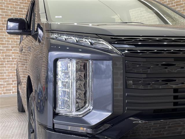 デリカＤ：５ シャモニー　登録済未使用車　特別仕様車　４ＷＤ　マルチアラウンドモニター　純正アクセサリーＡＬＰＩＮＥ製ナビ　ｅ－Ａｓｓｉｓｔ　撥水機能付き専用シート　エレクトリックテールゲート　パワーシート　シートヒーター（41枚目）