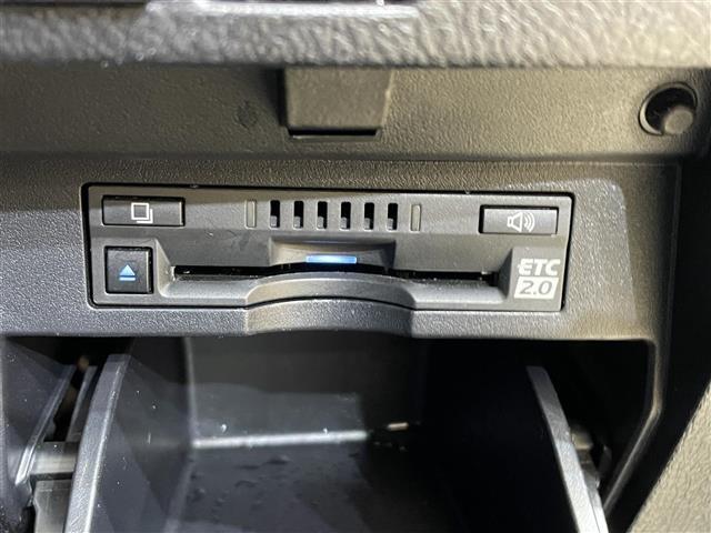 ヴェルファイア 2.5Z ゴールデンアイズ 4WD JBLプレミアムサウンドシステム パノラミックビューモニター インテリジェントパーキングアシスト2 電動ステップ トヨタセーフティセンス NAVI・AI-SHIFT 3眼LEDヘッドランプ(11枚目)