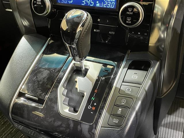 ヴェルファイア 2.5Z ゴールデンアイズ 4WD JBLプレミアムサウンドシステム パノラミックビューモニター インテリジェントパーキングアシスト2 電動ステップ トヨタセーフティセンス NAVI・AI-SHIFT 3眼LEDヘッドランプ(20枚目)