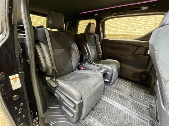 ヴェルファイア 2.5Z ゴールデンアイズ 4WD JBLプレミアムサウンドシステム パノラミックビューモニター インテリジェントパーキングアシスト2 電動ステップ トヨタセーフティセンス NAVI・AI-SHIFT 3眼LEDヘッドランプ(26枚目)