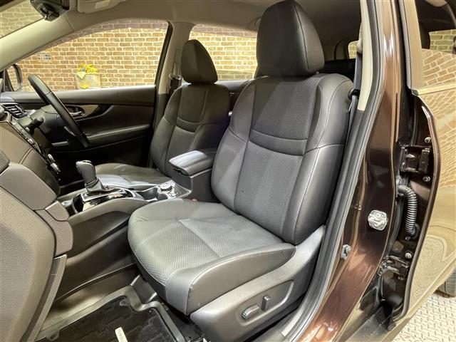 エクストレイル 20Xi Vセレクション ワンオーナー 4WD プロパイロット アラウンドビューモニター エマージェンシーブレーキ ハンズフリー機能付きオートバックドア ヒルディセントコントロール インテリジェントルームミラー(26枚目)