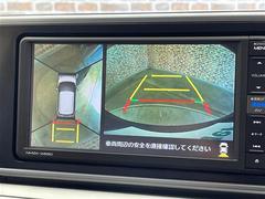 【パノラマモニター】上から見下ろしたように駐車が可能です。安心して縦列駐車も可能です♪ 2