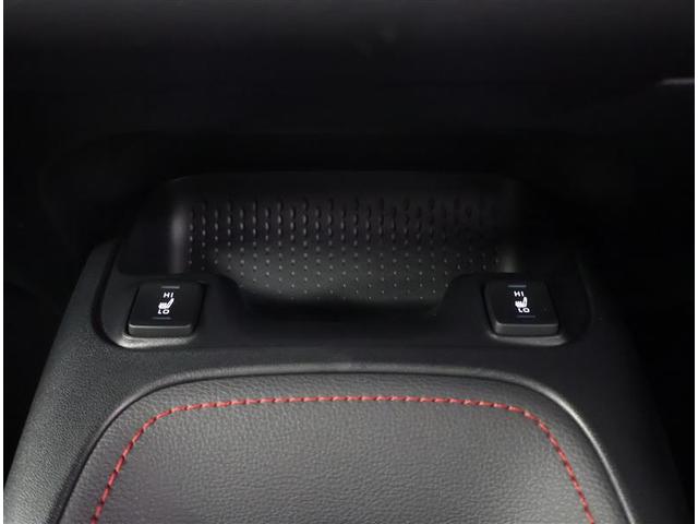 カローラスポーツ Ｇ　Ｚ　元試乗車　ＬＥＤライト　衝突被害軽減ブレーキ　オートクルーズ　バックモニタ－　点検記録簿　オートエアコン　横滑り防止機能　キーレス　ナビ＆ＴＶ　エアバッグ　ＡＢＳ　ミュージックプレイヤー接続可　ＥＴＣ（12枚目）