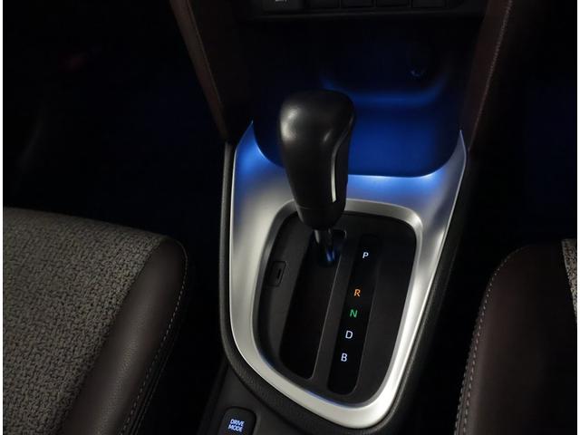 ヤリスクロス ハイブリッドＺ　ドライブレコーダ　インテリジェントキー　アルミホイル　ＬＥＤライト　リアカメラ　クルーズコントロール　整備記録簿　横滑り防止システム　ナビＴＶ　メモリーナビゲーション　電動シ－ト　パワステ　キーフリー（12枚目）