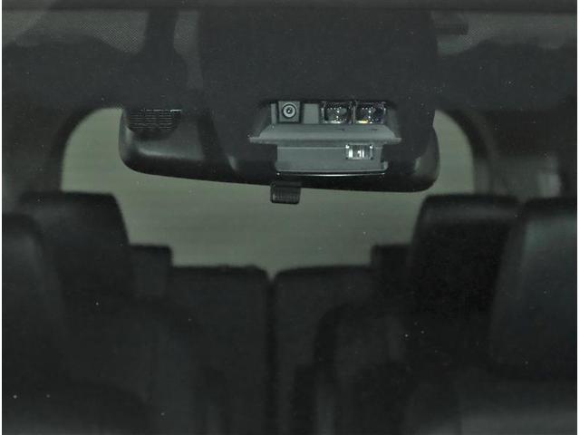 エスクァイア ハイブリッドＧｉ　禁煙車　純正ナビ　バックカメラ　Ｂｌｕｅｔｏｏｔｈ接続　両側電動スライドドア　ＣＤ・ＤＶＤ再生　ＵＳＢ接続　シートヒーター（11枚目）