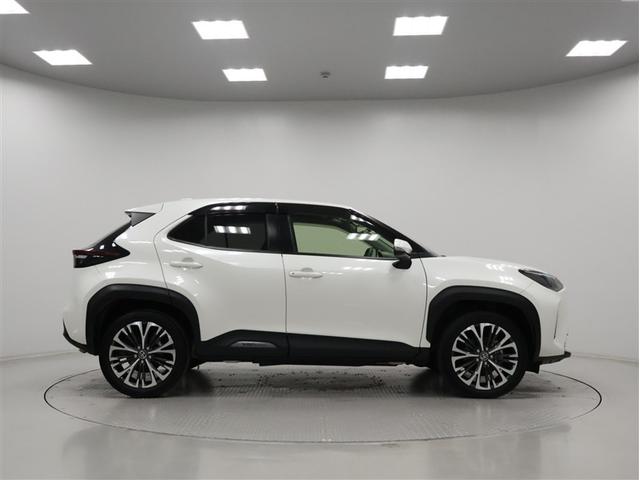 ヤリスクロス ハイブリッドZ トヨタ認定中古車・ワンオーナー・純正ディスプレイオーディオ&ナビゲーション・全周囲モニター・LEDヘッドライト・前後ドライブレコーダー・シートヒーター・純正18インチアルミホイール(4枚目)