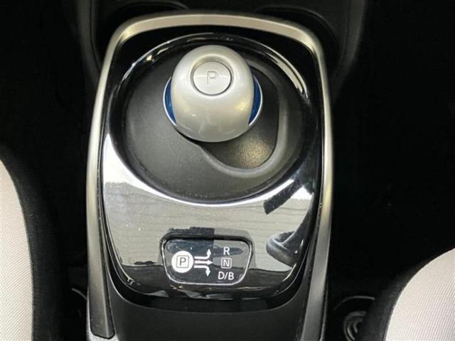 ノート eパワーX 保証書/純正 SDナビ/エマージェンシーブレーキ/車線逸脱防止支援システム/ドライブレコーダー 前後/Bluetooth接続/ETC/EBD付ABS/横滑り防止装置/フルセグTV/DVD DVD再生(12枚目)