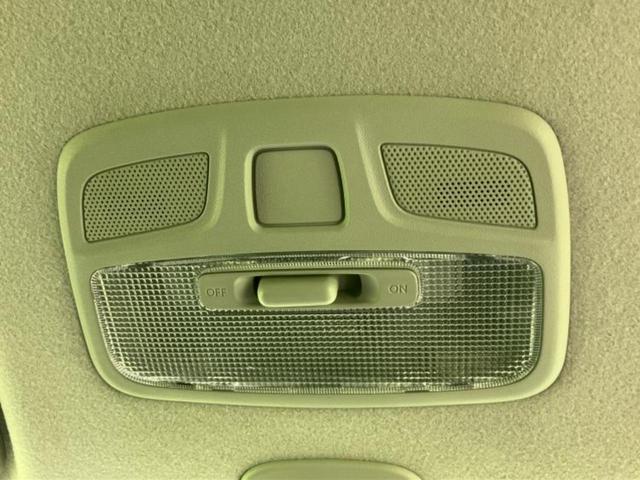 スイフト ハイブリッドML 新品タイヤ/社外 SDナビ/シートヒーター/パーキングアシスト バックガイド/ドライブレコーダー 純正/ヘッドランプ HID/ETC/EBD付ABS/横滑り防止装置/アイドリングストップ バックカメラ(44枚目)