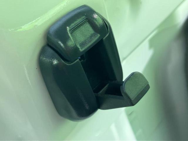 ハイゼットトラック 4WDエクストラ 新品タイヤ/保証書/EBD付ABS/エアバッグ 運転席/キーレスエントリー/パワーステアリング/ワンオーナー/マニュアルエアコン/取扱説明書/CD/ラジオ 4WD(32枚目)