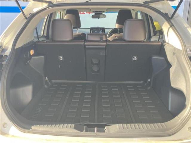 ヤリスクロス ハイブリッドＺ　新品タイヤ／保証書／ディスプレイオーディオ／トヨタセーフティセンス／シートヒーター／車線逸脱防止支援システム／シート　ハーフレザー／ヘッドランプ　ＬＥＤ／ＵＳＢジャック／Ｂｌｕｅｔｏｏｔｈ接続　ＥＴＣ（8枚目）