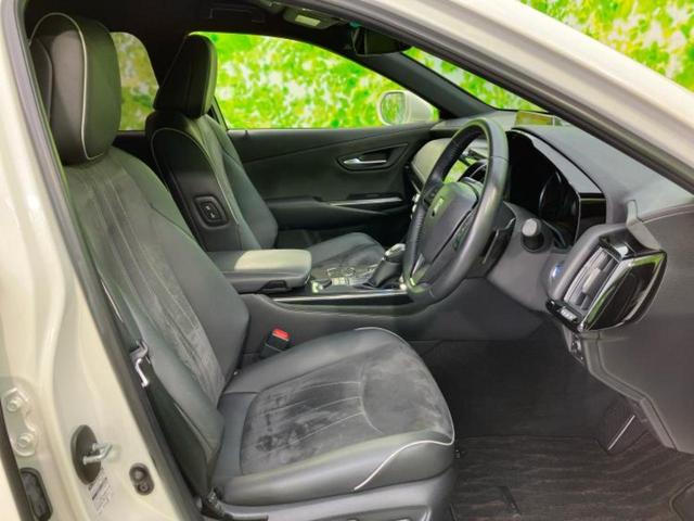 クラウンハイブリッド ＲＳアドバンス　保証書／純正　ＳＤナビ／トヨタセーフティセンス／シートヒーター　前席／全方位モニター／車線逸脱防止支援システム／シート　合皮／パーキングアシスト　自動操舵／ヘッドランプ　ＬＥＤ／ＵＳＢジャック　ＥＴＣ（4枚目）