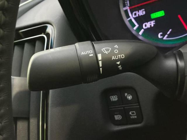 クラウンハイブリッド ＲＳアドバンス　保証書／純正　ＳＤナビ／トヨタセーフティセンス／シートヒーター　前席／全方位モニター／車線逸脱防止支援システム／シート　合皮／パーキングアシスト　自動操舵／ヘッドランプ　ＬＥＤ／ＵＳＢジャック　ＥＴＣ（17枚目）