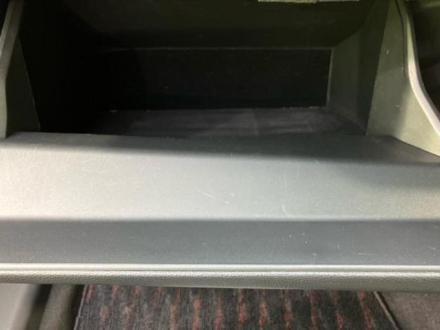 クラウンハイブリッド ＲＳアドバンス　保証書／純正　ＳＤナビ／トヨタセーフティセンス／シートヒーター　前席／全方位モニター／車線逸脱防止支援システム／シート　合皮／パーキングアシスト　自動操舵／ヘッドランプ　ＬＥＤ／ＵＳＢジャック　ＥＴＣ（42枚目）