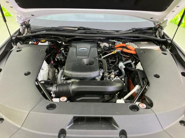 クラウンハイブリッド ＲＳアドバンス　保証書／純正　ＳＤナビ／トヨタセーフティセンス／シートヒーター　前席／全方位モニター／車線逸脱防止支援システム／シート　合皮／パーキングアシスト　自動操舵／ヘッドランプ　ＬＥＤ／ＵＳＢジャック　ＥＴＣ（61枚目）