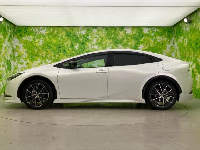 プリウス Ｚ　ガラスルーフ／モデリスタエアロ／保証書／ディスプレイオーディオ１２．３インチ／デジタルインナーミラー／トヨタセーフティセンス／エアーシート　前席／全方位モニター／車線逸脱防止支援システム　全周囲カメラ（2枚目）