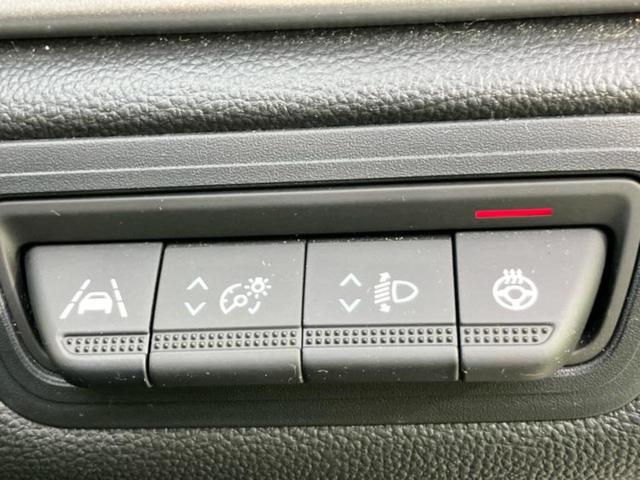 キャプチャー インテンス　新品タイヤ／保証書／ディスプレイオーディオ／衝突安全装置／シートヒーター／全方位モニター／車線逸脱防止支援システム／シート　ハーフレザー／ドライブレコーダー　社外／ヘッドランプ　ＬＥＤ　全周囲カメラ（26枚目）