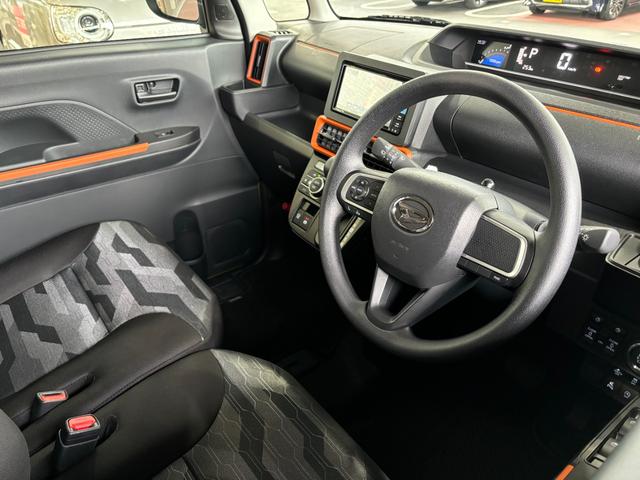 タント ファンクロス　一年保証・距離無制限　走行２５３キロ　７インチ純正エントリーナビ　ブルートゥース　バックカメラ　クリアランスソナー　オートライト　ＬＥＤヘッドライト　シートヒーター（6枚目）