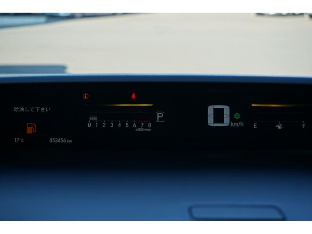 スパーダ　ホンダセンシング　純正ナビ　フルセグ　ホンダセンシング　両側パワスラ　ＬＥＤライト　パドルシフト　ＥＴＣ　ＣＤ／ＤＶＤ　Ｂｌｕｅｔｏｏｔｈ　クルコン　バックカメラ　衝突軽減ブレーキ(16枚目)