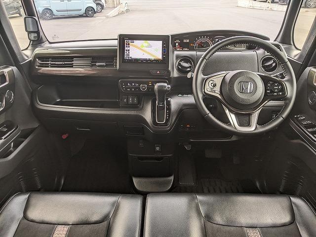 Ｎ－ＢＯＸカスタム Ｇ・Ｌターボホンダセンシング　純正ナビ　ＣＤ　ＤＶＤ　Ｂｌｕｅｔｏｏｔｈ　フルセグＴＶ　Ｂカメラ　ＥＴＣ　シートヒーター　両側パワースライドドア　レーンアシスト　横滑り防止　衝突被害軽減ブレーキ　レーダークルーズコントロール（11枚目）