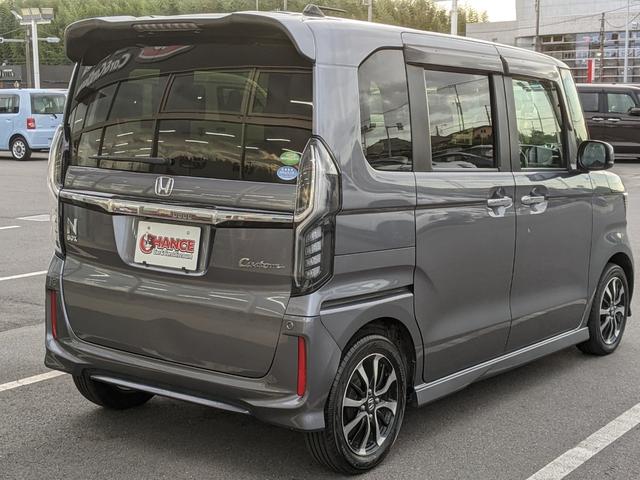 Ｎ－ＢＯＸカスタム Ｇ・ＥＸホンダセンシング　両側パワースライドドア　純正ナビ　ＣＤ　ｂｌｕｅｔｏｏｔｈバックカメラ　ＥＴＣ　レーダークルーズコントロール　レーンアシスト　ＬＥＤヘッドライト　フォグランプ　純正１４インチアルミホイール（6枚目）