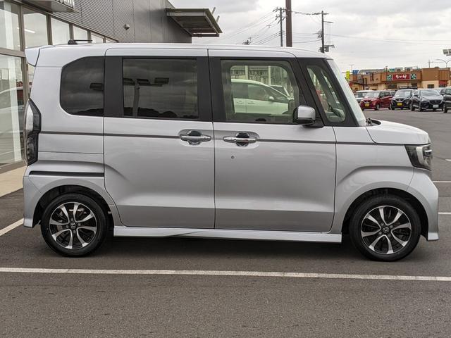 Ｎ－ＢＯＸカスタム Ｇ・Ｌホンダセンシング　片側パワースライドドア　純正ナビ　ＣＤ　ＤＶＤ　ｂｌｕｅｔｏｏｔｈ　フルセグＴＶ　バックカメラ　ＥＴＣ　前後ドライブレコーダー　衝突被害軽減ブレーキ　ＬＥＤヘッドライト　フォグランプ（5枚目）