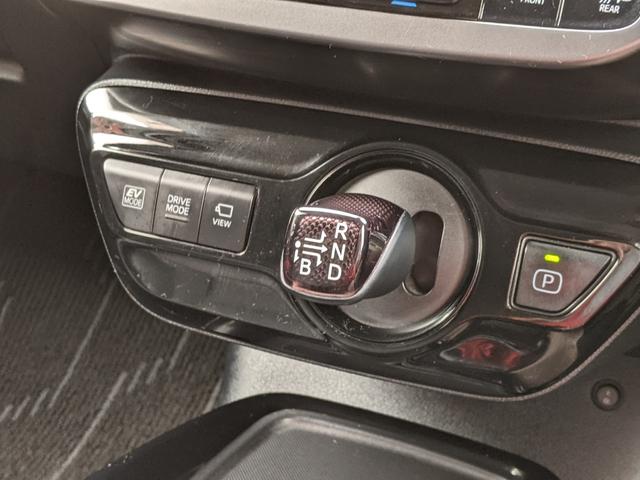 プリウス Ｓツーリングセレクション・ブラックエディション　モデリスタエアロ　ＡＣ１００Ｖ／１５００Ｗ電源　純正ナビ　フルセグＴＶ　Ｂｌｕｅｔｏｏｔｈ　ＣＤ　Ｂカメラ　全方位カメラ　レーダークルーズコントロール　コーナーセンサー　ＬＥＤヘッドライト（22枚目）
