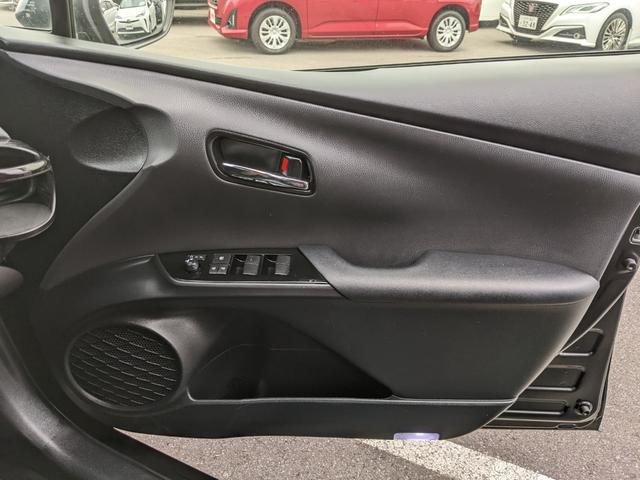 プリウス Ｓツーリングセレクション・ブラックエディション　モデリスタエアロ　ＡＣ１００Ｖ／１５００Ｗ電源　純正ナビ　フルセグＴＶ　Ｂｌｕｅｔｏｏｔｈ　ＣＤ　Ｂカメラ　全方位カメラ　レーダークルーズコントロール　コーナーセンサー　ＬＥＤヘッドライト（29枚目）