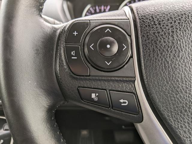 ノア Ｓｉ　ダブルバイビー　両側パワースライドドア　純正フリップダウンモニター　純正ナビ　バックカメラ　ｂｌｕｅｔｏｏｔｈ　ＣＤ　ＤＶＤフルセグＴＶ　ＥＴＣ　クルーズコントロール　衝突軽減ブレーキ（12枚目）