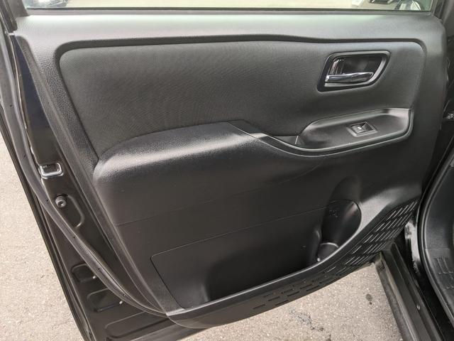 ノア Ｓｉ　ダブルバイビー　両側パワースライドドア　純正フリップダウンモニター　純正ナビ　バックカメラ　ｂｌｕｅｔｏｏｔｈ　ＣＤ　ＤＶＤフルセグＴＶ　ＥＴＣ　クルーズコントロール　衝突軽減ブレーキ（42枚目）