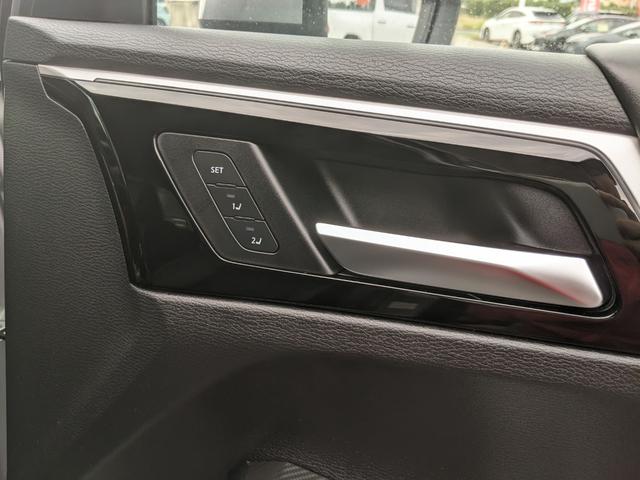 アウトランダーＰＨＥＶ Ｐ　純正ナビ　パノラミックビューモニター　ｂｌｕｅｔｏｏｔｈ　フルセグＴＶ　前席シートヒーター　　　　　ドライブレコーダー　ＥＴＣ２．０　ＬＥＤヘッドライト純正２０インチアルミホイール（31枚目）