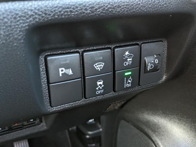 シャトル ハイブリッド　ホンダセンシング　社外ナビ　バックカメラ　ｂｌｕｅｔｏｏｔｈ　ワンセグＴＶ　衝突軽減ブレーキコーナーセンサー　ＥＴＣ　レーンアシスト　電動格納ミラー　スマートキー　プッシュスタート（24枚目）