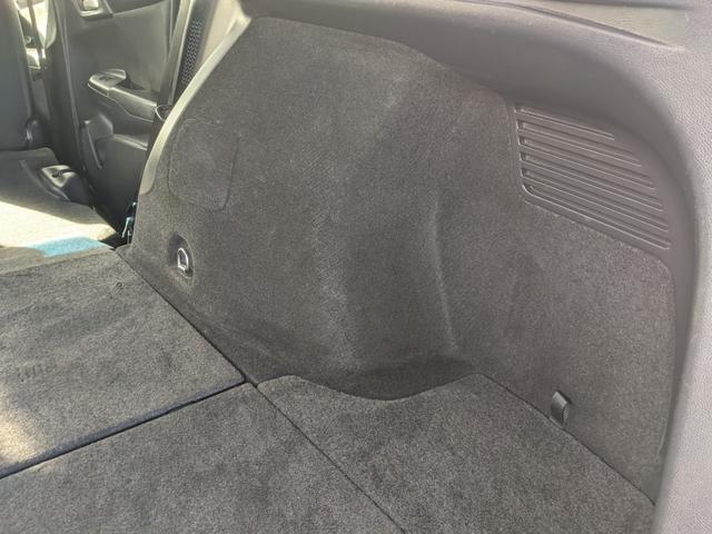 シャトル ハイブリッド　ホンダセンシング　社外ナビ　バックカメラ　ｂｌｕｅｔｏｏｔｈ　ワンセグＴＶ　衝突軽減ブレーキコーナーセンサー　ＥＴＣ　レーンアシスト　電動格納ミラー　スマートキー　プッシュスタート（39枚目）