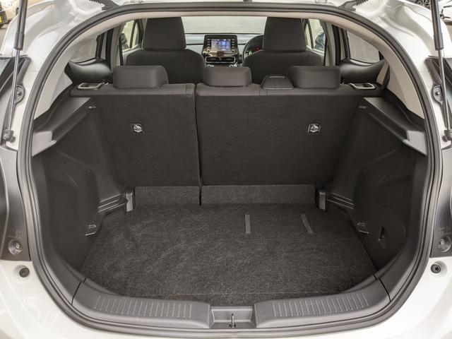 アクア Ｇ　純正ナビ　Ｂカメラ　Ｂｌｕｅｔｏｏｔｈ　衝突被害軽減ブレーキ　横滑り防止　レーンアシスト　前ドラレコ　ＥＴＣ　クルーズコントロール　スマートキー　ＬＥＤヘッドライト　オートライト（41枚目）